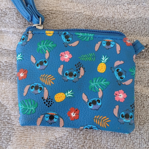 Disney stitch coin purse - Picture 2 of 7
